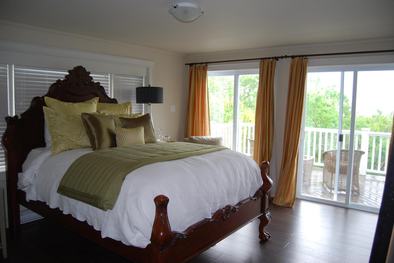 The Doctor'S House Inn & Spa Greens Harbour Room photo